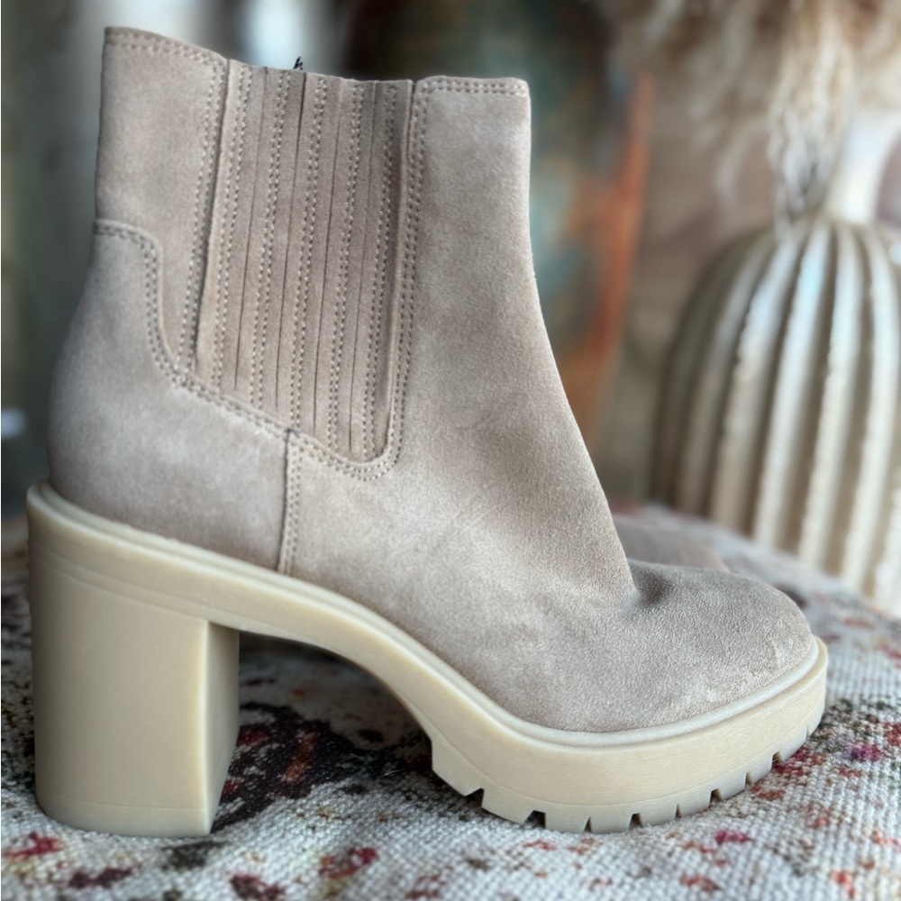 DOLCE VITA Cream Ankle Boots suede leather comfy boot waterproof - Picture 10 of 11